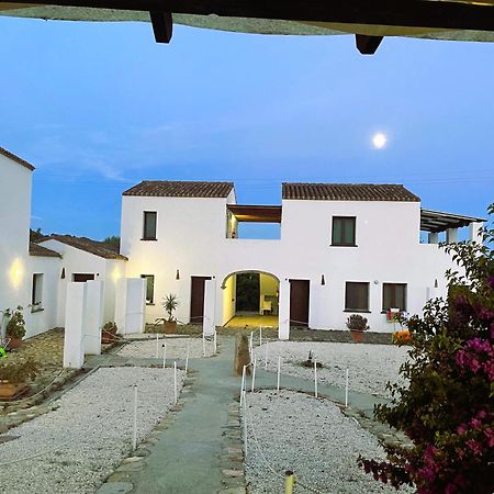 Cort'E Nastasj Hotel Tertenia Luaran gambar