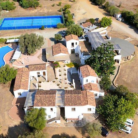 Cort'E Nastasj Hotel Tertenia Luaran gambar