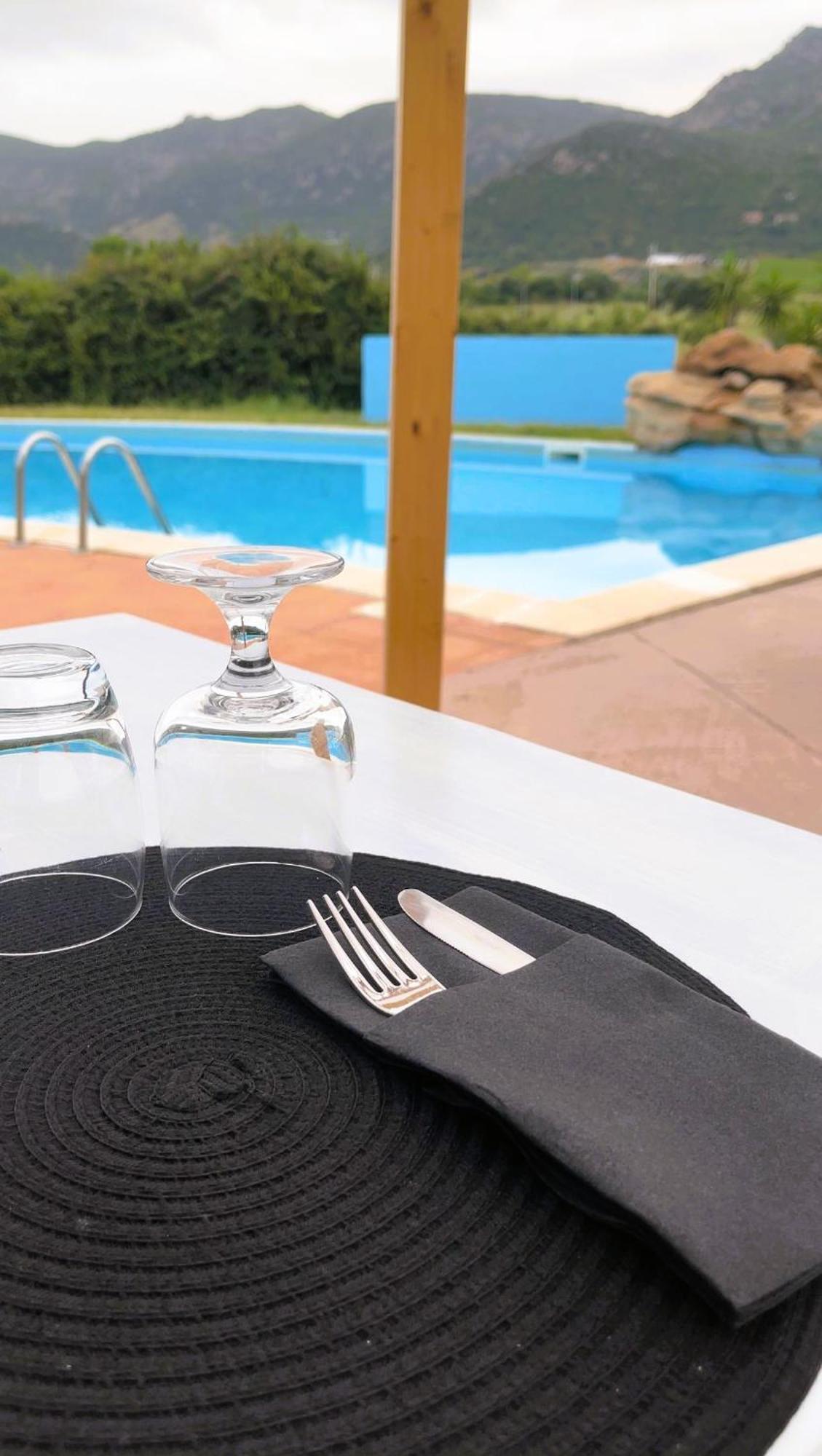 Cort'E Nastasj Hotel Tertenia Luaran gambar