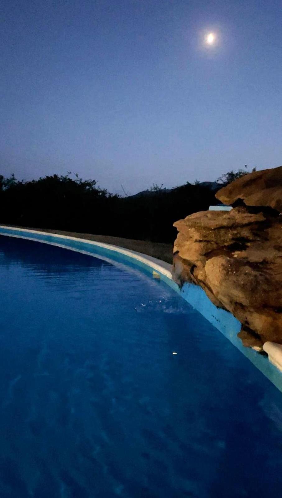 Cort'E Nastasj Hotel Tertenia Luaran gambar